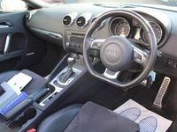 Begagnad Audi TT Roadster Performance 200 HK (147 kW) 2009 Silver Cab