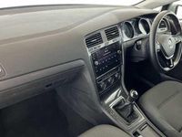 Used VW Golf VII SE 130 HP (95 kW) 2019 Pure white Hatchback
