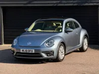 Used VW Beetle Design 105 HP (77 kW) 2018 Blue Hatchback