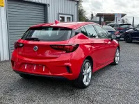 Gebraucht Vauxhall Astra SRi 150 PS (110 kW) 2017 Rot Kleinwagen