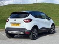 Used Renault Captur Signature 2017 White SUV
