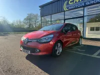 Used Renault Clio IV Dynamique 90 HP (66 kW) 2015 Red Hatchback