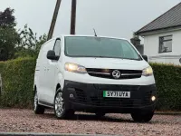 Used Vauxhall Vivaro 100 kW (136 HP) 2021 White MPV