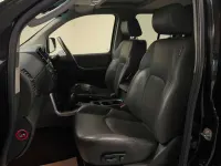 Second-hand Nissan Navara Tekna 2011 Negru Pickup