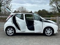 Usado Toyota Aygo x-press 2015 Branco Citadino