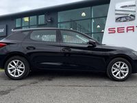 Begagnad Seat Leon SE 115 HK (84 kW) 2024 Svart Halvkombi