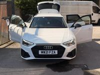 Used Audi A4 Black Edition 150 HP (110 kW) 2021 White Estate