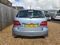 Used Mercedes B180 2010 Blue MPV