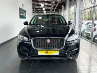 Usado Jaguar F-Pace Portfolio 180 HP (132 kW) 2019 Preto SUV