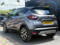 Used Renault Captur Signature 120 HP (88 kW) 2018 Grey/black SUV