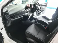 Używany Hyundai i20 Premium 100 KM (73 kW) 2024 Biały Hatchback