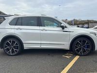 Używany VW Tiguan R 320 KM (235 kW) 2021 Biały SUV