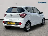 Used Hyundai i10 SE 67 HP (49 kW) 2020 White Hatchback