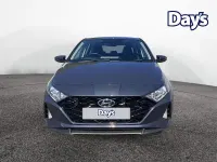 Begagnad Hyundai i20 SE 100 HK (73 kW) 2021 Grå Halvkombi