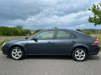 Usado Ford Mondeo 2007 Cinzento Citadino