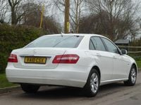Usado Mercedes E220 SE 2010 Branco Sedan
