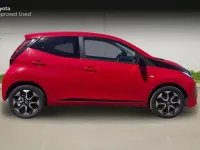 Used Toyota Aygo Trend 72 HP (52 kW) 2019 Red Hatchback