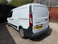 Usado Ford Transit Connect 95 HP (69 kW) 2015 Branco Monovolume