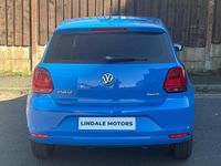 Used VW Polo SE 75 HP (55 kW) 2015 Blue Hatchback