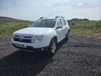 Used Dacia Duster Lauréate 110 HP (80 kW) 2014 White SUV