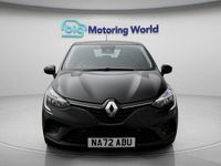 Used Renault Clio V Iconic 90 HP (66 kW) 2022 Black Hatchback