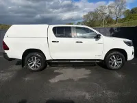 Used Toyota HiLux 150 HP (110 kW) 2020 White Pickup