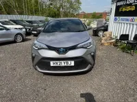 Używany Toyota C-HR Design 122 KM (89 kW) 2021 Srebrny SUV