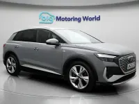 Usado Audi Q4 e-tron S-Line 150 kW (204 HP) 2022 Cinzento SUV