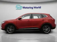 Begagnad MG HS 2023 Röd SUV