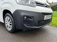 Used Citroën Berlingo 130 HP (95 kW) 2020 White MPV