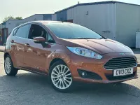 Used Ford Fiesta Titanium 75 HP (55 kW) 2013 Yellow Hatchback