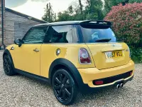 Used Mini Cooper S Hatch 175 HP (128 kW) 2007 Yellow Hatchback
