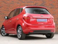 Used Kia Venga 123 HP (90 kW) 2017 Red Hatchback