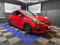 Begagnad Vauxhall Corsa 205 HK (150 kW) 2014 Röd Halvkombi