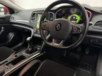 Used Renault Mégane IV Dynamique 130 HP (95 kW) 2017 Red Hatchback