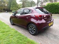 Begagnad Mazda 2 Inclusive 90 HK (66 kW) 2019 Röd Halvkombi