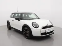 Begagnad Mini Cooper Exclusive 161 HK (118 kW) 2025 Vit Halvkombi