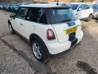 Used Mini Cooper Hatch 120 HP (88 kW) 2008 White Hatchback