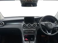 Used Mercedes GLC250 Premium 204 HP (150 kW) 2018 White Estate