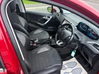 Second-hand Peugeot 2008 Allure Premium 2018 Roșu SUV