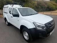 Used Isuzu D-Max 162 HP (119 kW) 2018 White Pickup