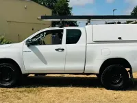 Used Toyota HiLux Active 150 HP (110 kW) 2019 White Pickup