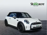 Usado Mini Cooper Cabriolet Exclusive 134 HP (98 kW) 2023 Branco Cabrios
