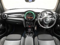 Begagnad Mini Cooper S Hatch 189 HK (139 kW) 2019 Blå Halvkombi