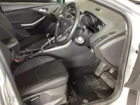 Used Ford Focus Zetec 125 HP (91 kW) 2015 Silver Hatchback