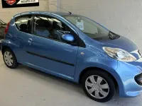 Used Peugeot 107 Urban Move 68 HP (50 kW) 2008 Blue Hatchback