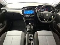 Nouă Vauxhall Corsa Design Edition 100 CP (73 kW) 2025 Gri Hatchback