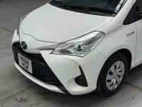 Used Toyota Yaris Hybrid 100 HP (73 kW) 2018 White Hatchback