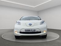 Begagnad Nissan Leaf Tekna 80 kW (109 HK) 2016 Vit Halvkombi