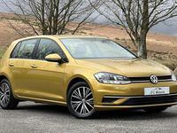 Used VW Golf VII SE 125 HP (91 kW) 2018 Yellow Hatchback